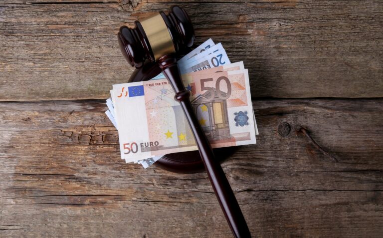 Legittima la Cessione di quote srl con contestuale cessione del credito vantato per apporti infruttiferi anche in assenza di esplicita rinuncia Legittima la Cessione di quote srl con contestuale cessione del credito vantato per apporti infruttiferi anche in assenza di esplicita rinuncia