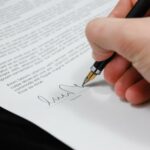La cessazione dello stato di socio nelle società di persone (snc, sas, srl) La cessazione dello stato di socio nelle società di persone (snc, sas, srl)