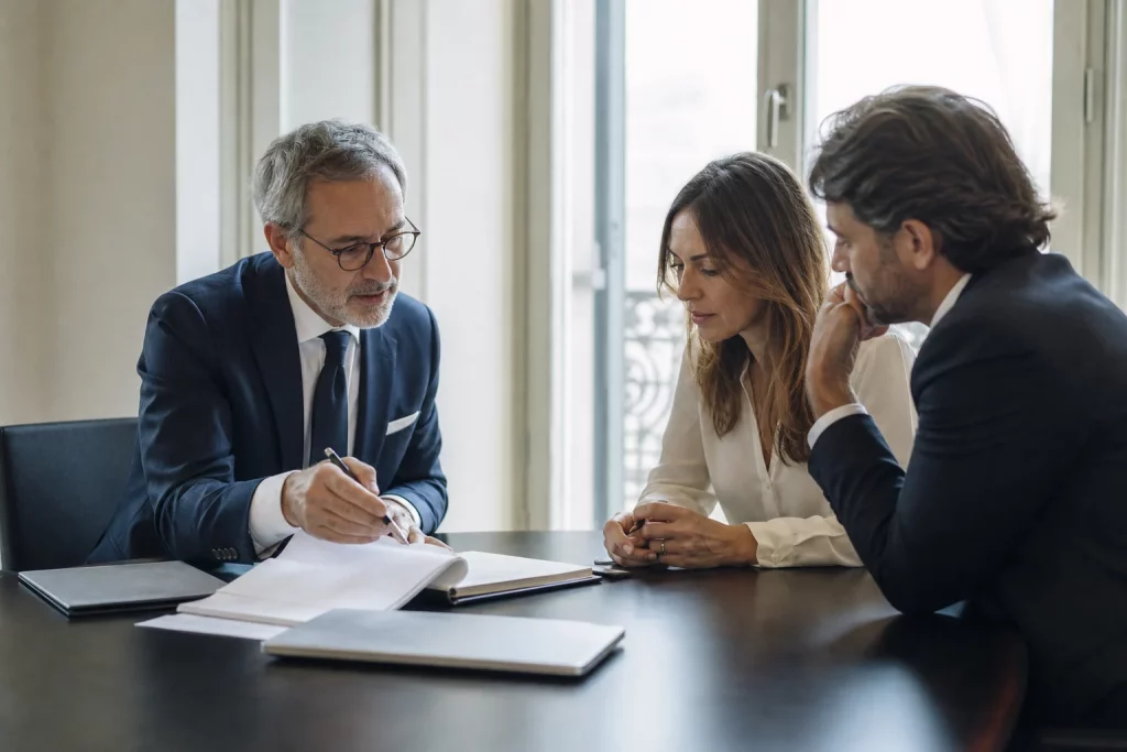 Scissione societaria e debiti: quali responsabilità devono entrare nella decisione?